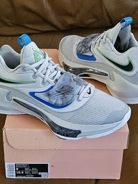 New Men's Nike Zoom Freak 3 Multicolor Sneakers Size 9